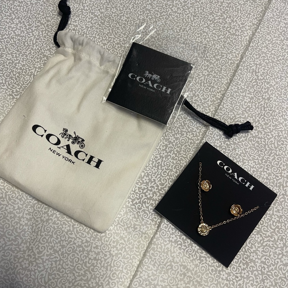 Coach flower necklace & earrings set